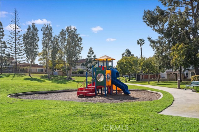 12 Rockrose Way, Irvine CA: https://media.crmls.org/medias/0eb42a5a-f831-40b3-b6a3-71efba9e8262.jpg