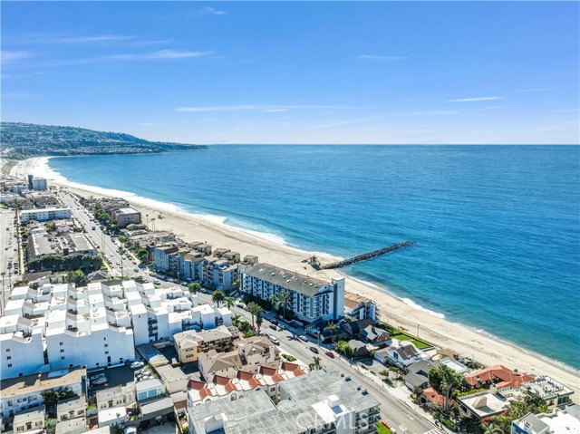 Detail Gallery Image 21 of 22 For 613 Esplanade, Redondo Beach,  CA 90277 - 6 Beds | 1 Baths