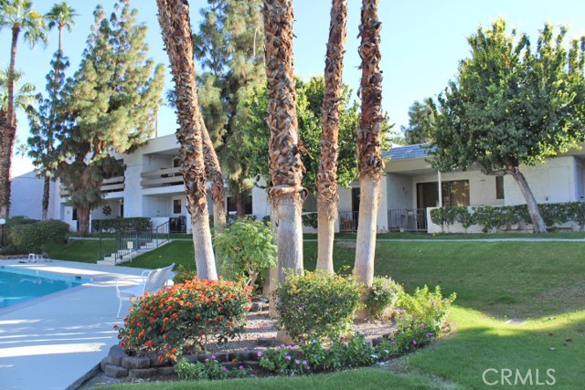Image 2 for 5301 Waverly DR #137