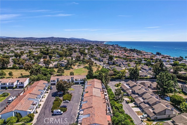 326 Plaza Estival, San Clemente CA: https://media.crmls.org/medias/0eb5f176-e4d9-4e3d-a158-60f0bd6be8c6.jpg