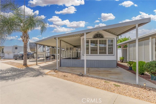 Detail Gallery Image 10 of 66 For 1295 S Cawston Ave #433,  Riverside,  CA 92545 - 1 Beds | 1 Baths