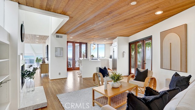 741 Marlin, Laguna Beach CA: https://media.crmls.org/medias/0eb772e2-1735-43fa-81f6-187b96be4f56.jpg