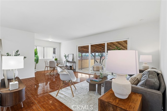 665 Hennipen, Pomona CA: https://media.crmls.org/medias/0eb7b7eb-5aaa-4e34-a327-e99619dd9501.jpg