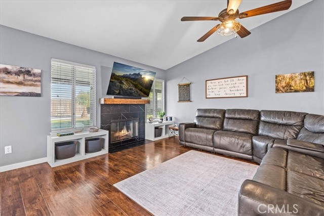 Detail Gallery Image 11 of 36 For 8720 Coyote Bush, Riverside,  CA 92508 - 3 Beds | 2 Baths