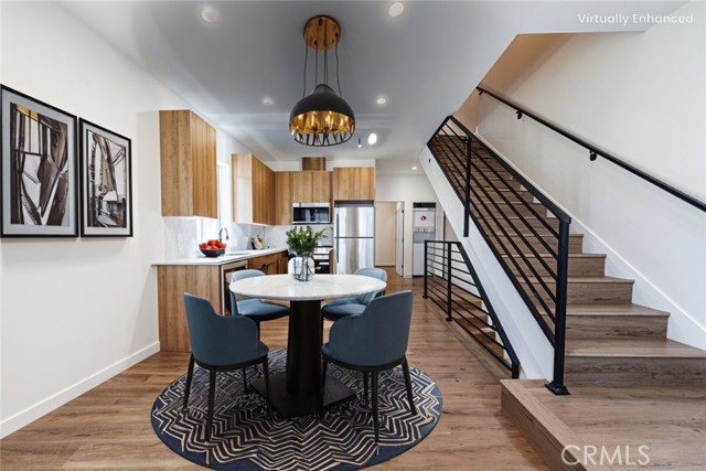 Detail Gallery Image 3 of 24 For 1857 Crenshaw Bld #1/2,  Los Angeles,  CA 90019 - 3 Beds | 3 Baths