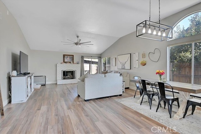 2440 Northfield Court, Yuba City CA: https://media.crmls.org/medias/0eba0730-388e-4a08-8830-d63bafb78b8b.jpg