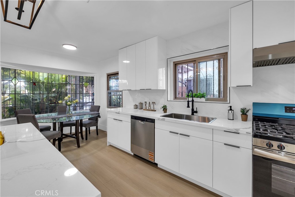 0Ebaacb2 8121 4D36 B43E 7Bf93F6A3Ecc 10213 S 1St Avenue, Inglewood, Ca 90303 &Lt;Span Style='BackgroundColor:transparent;Padding:0Px;'&Gt; &Lt;Small&Gt; &Lt;I&Gt; &Lt;/I&Gt; &Lt;/Small&Gt;&Lt;/Span&Gt;