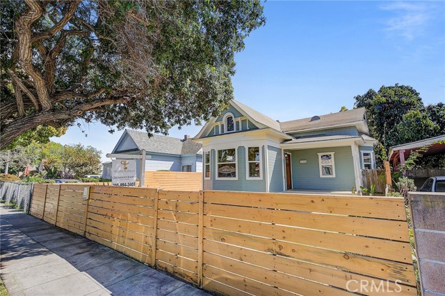 114 Ellis Street, Long Beach, California 90805, 3 Bedrooms Bedrooms, ,1 BathroomBathrooms,Single Family Residence,For Sale,Ellis,DW24058559