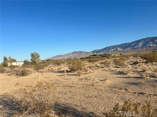 Detail Gallery Image 2 of 7 For 22 Clark St, Lucerne Valley,  CA 92356 - – Beds | – Baths