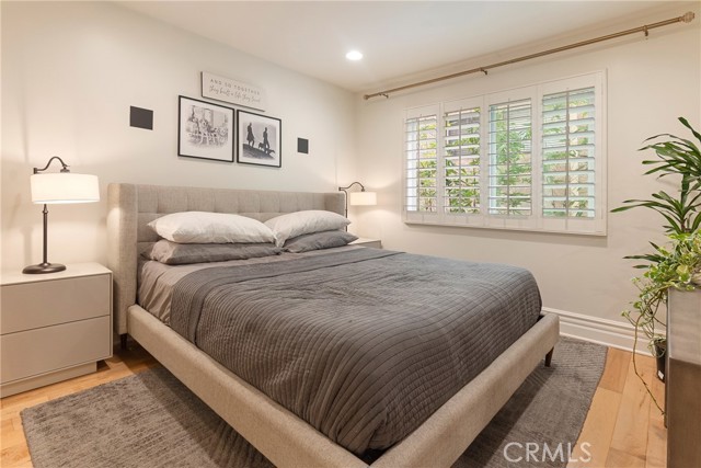 Detail Gallery Image 10 of 21 For 820 S Bedford St #102,  Los Angeles,  CA 90035 - 2 Beds | 2/1 Baths