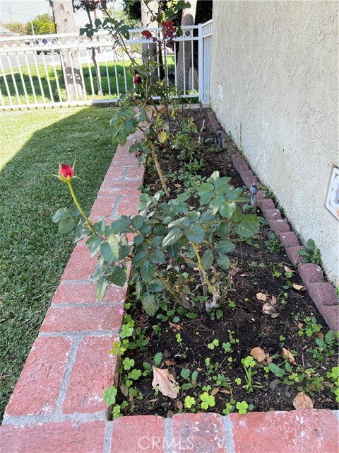 Detail Gallery Image 6 of 62 For 11508 Old River School Rd, Downey,  CA 90241 - 3 Beds | 2 Baths