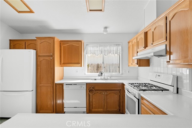 Detail Gallery Image 11 of 31 For 906 Vista Del Sol, Santa Maria,  CA 93458 - 2 Beds | 2 Baths