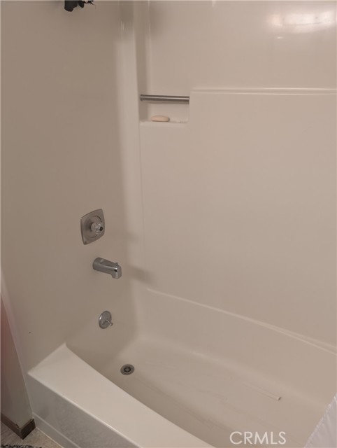 Detail Gallery Image 13 of 44 For 31 Matterhorn Dr, Bridgeport,  CA 93517 - 3 Beds | 2 Baths