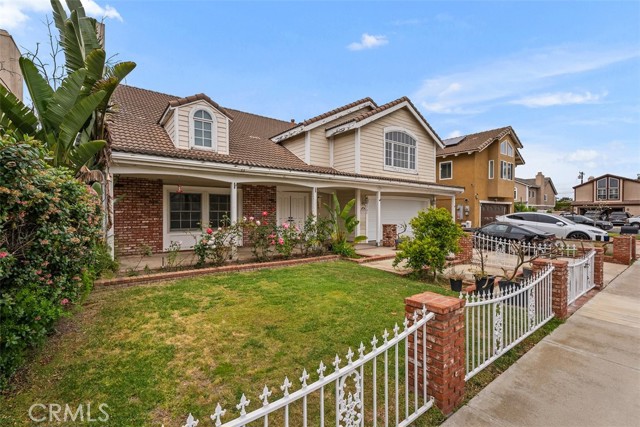 Detail Gallery Image 1 of 43 For 22301 Wallingford Ln, Huntington Beach,  CA 92646 - 4 Beds | 3/1 Baths