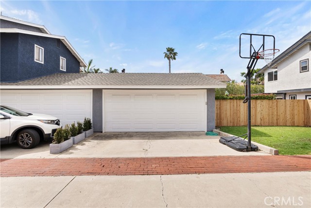 Detail Gallery Image 32 of 34 For 347 E 18th St #C,  Costa Mesa,  CA 92627 - 3 Beds | 2/1 Baths