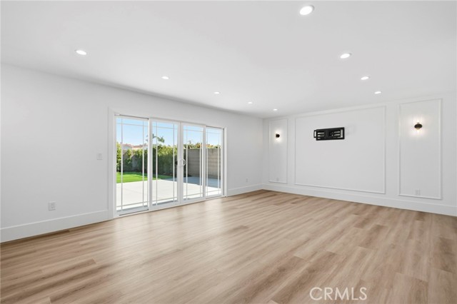 Detail Gallery Image 9 of 26 For 18584 Redwood, Fountain Valley,  CA 92708 - 3 Beds | 2/1 Baths