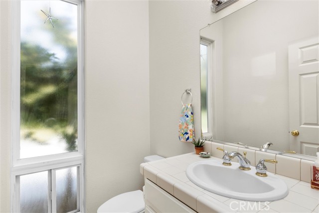 1050 Sleepy Hollow Road, Paso Robles CA: https://media.crmls.org/medias/0ec1c429-e29f-4124-929e-b195c1d6b08b.jpg