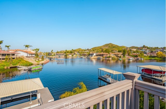 Detail Gallery Image 2 of 14 For 30539 Seahorse Cir, Canyon Lake,  CA 92587 - 3 Beds | 3 Baths