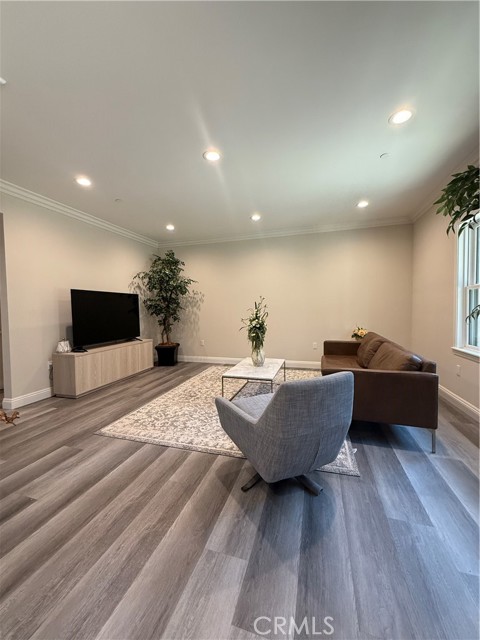 569 Lincoln Avenue, Pasadena CA: https://media.crmls.org/medias/0ec22c74-7809-4583-93a4-f4647f2fcc07.jpg