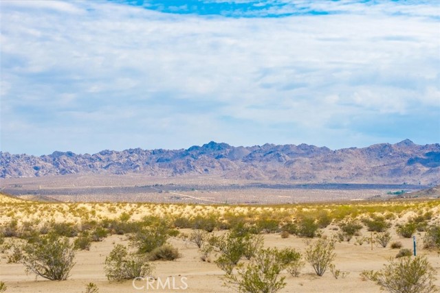 Detail Gallery Image 5 of 22 For 68840 Mesa Dr, Twentynine Palms,  CA 92277 - – Beds | – Baths