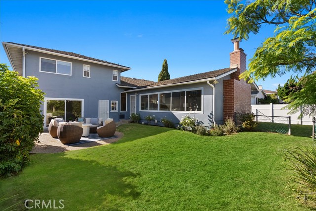 23326 Elm Avenue, Torrance CA: https://media.crmls.org/medias/0ec50589-f76c-479b-9086-6d2d6acec2f9.jpg