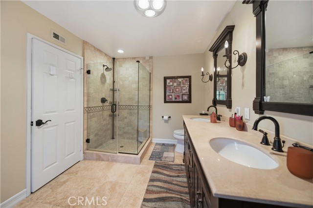Detail Gallery Image 20 of 39 For 5930 Tampa #204,  Tarzana,  CA 91356 - 3 Beds | 3/1 Baths