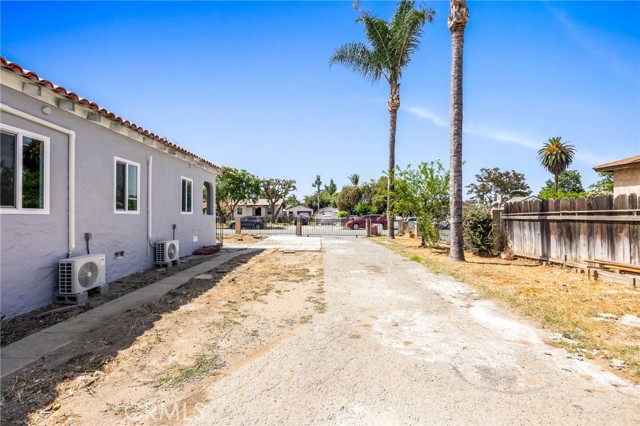 1163 W 3rd Street, Pomona CA: https://media.crmls.org/medias/0ec58254-407c-4ea4-a343-52cf184ca1fe.jpg