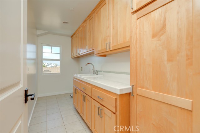 1219 Irena Avenue, Redondo Beach, California 90277, 5 Bedrooms Bedrooms, ,5 BathroomsBathrooms,Residential,Sold,Irena,SB21226617