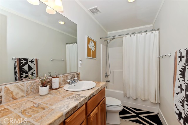 24586 Horst Drive, Crestline CA: https://media.crmls.org/medias/0ec680d0-3463-4f75-aeb1-7919dd6cea87.jpg