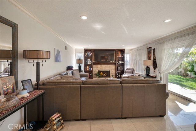 19654 Pine Valley Way, Porter Ranch CA: https://media.crmls.org/medias/0ec7084f-391a-4f40-82a8-47f6009f5389.jpg