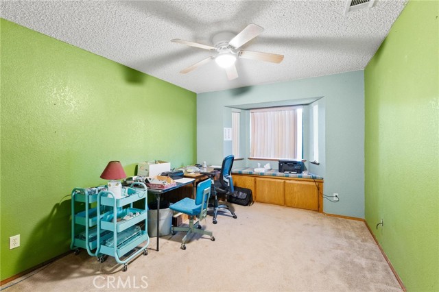 Detail Gallery Image 15 of 19 For 2390 Trinity Rd, Pinon Hills,  CA 92372 - 3 Beds | 2 Baths