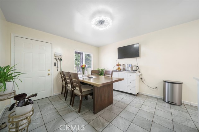 Detail Gallery Image 7 of 25 For 1522 W 58th Pl, Los Angeles,  CA 90047 - 3 Beds | 1 Baths