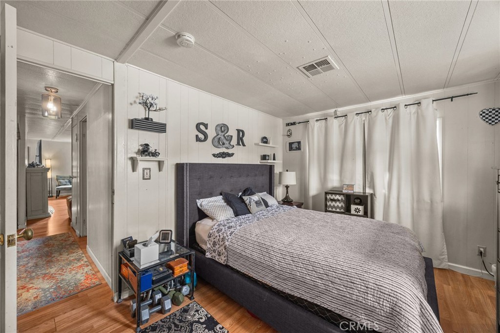 MLS #OC25223804 image #10