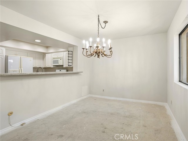 6724 Hillpark Drive, 302 photo 9