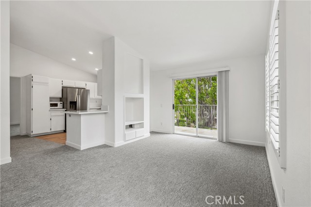 Detail Gallery Image 5 of 31 For 35 Violado, Rancho Santa Margarita,  CA 92688 - 2 Beds | 2 Baths