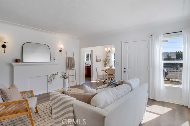 Detail Gallery Image 2 of 31 For 1347 E Bennett, Compton,  CA 90221 - 2 Beds | 1 Baths