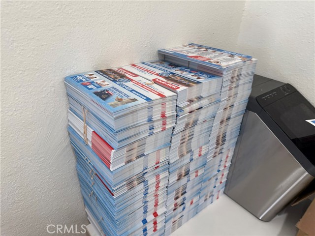 726 S Main, Santa Ana CA: https://media.crmls.org/medias/0ecad868-950d-4c55-b0d2-1464e2949d8c.jpg