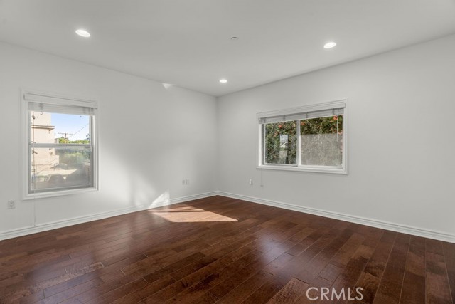 Detail Gallery Image 47 of 61 For 11504 Moorpark St #103,  Studio City,  CA 91602 - 3 Beds | 2/1 Baths