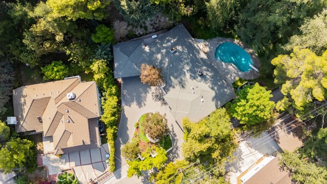 Detail Gallery Image 26 of 27 For 4736 Zelzah, Encino,  CA 91316 - 4 Beds | 3/1 Baths