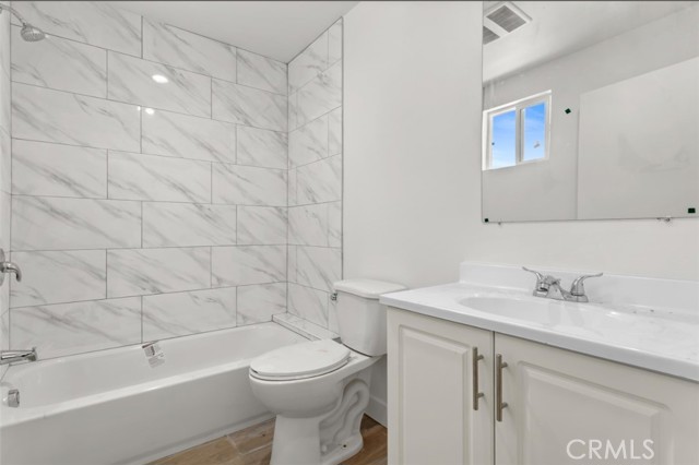 Detail Gallery Image 7 of 45 For 703 W 80th St, Los Angeles,  CA 90044 - 4 Beds | 4 Baths