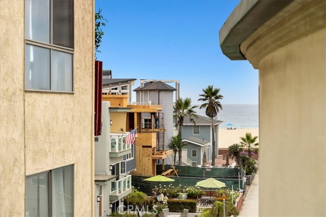 302 Hermosa Ave, Hermosa Beach, California 90254, 3 Bedrooms Bedrooms, ,2 BathroomsBathrooms,Residential,Sold,Hermosa Ave,SB22170043