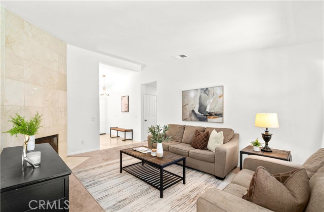 Detail Gallery Image 4 of 18 For 44370 Buttercup Ln, La Quinta,  CA 92253 - 3 Beds | 2 Baths