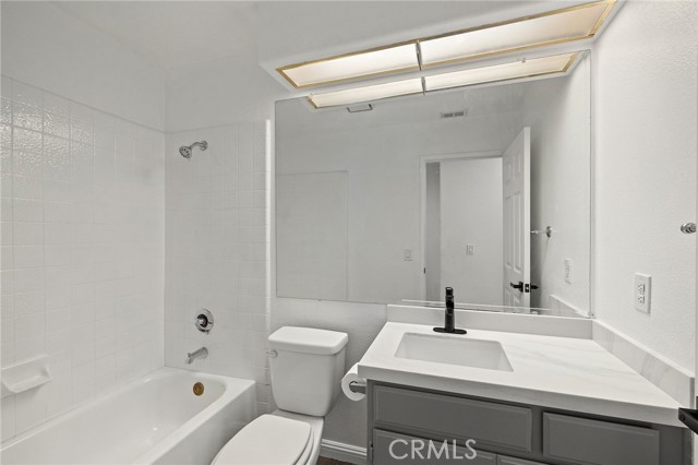 Detail Gallery Image 33 of 60 For 25947 Stafford Canyon Road #G,  Stevenson Ranch,  CA 91381 - 2 Beds | 2 Baths