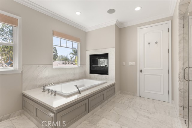 Detail Gallery Image 18 of 33 For 4330 Bellaire Ave, Studio City,  CA 91604 - 5 Beds | 4/1 Baths