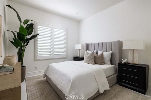 Detail Gallery Image 25 of 52 For 104 Interstellar, Irvine,  CA 92618 - 5 Beds | 5/1 Baths