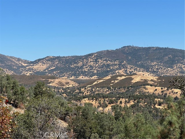 3896 B State Highway 140, Mariposa CA: https://media.crmls.org/medias/0ecf847a-52cf-4f0f-946c-6f721d065b8f.jpg