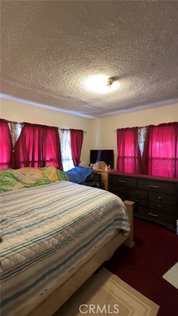 8758 S Hobart Boulevard, Los Angeles CA: https://media.crmls.org/medias/0ecfaa7f-03d2-4da4-8de8-970286608dd6.jpg