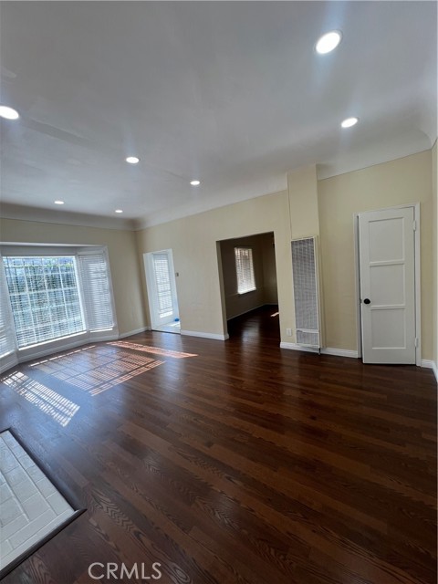 Detail Gallery Image 12 of 38 For 1933 S Corning St, Los Angeles,  CA 90034 - 2 Beds | 1 Baths