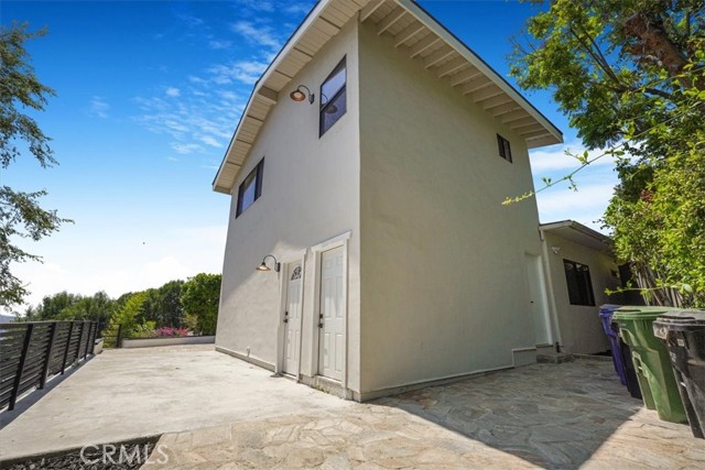 Detail Gallery Image 27 of 35 For 3560 Lavell Dr, Los Angeles,  CA 90065 - 4 Beds | 4 Baths