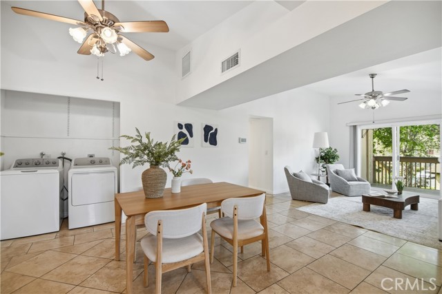 Detail Gallery Image 8 of 21 For 20887 Serrano Creek Rd #80,  Lake Forest,  CA 92630 - 3 Beds | 2 Baths